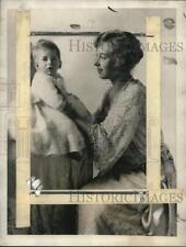 1923 Press Photo Princess Mary of England with her child - pio14252 picture
