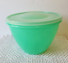 Vintage Tupperware Crisp-It Lettuce Keeper Jadeite Green With Dome Lid #679 picture