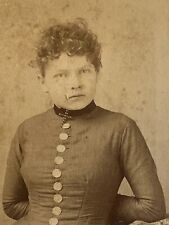 Antique CDV Carte de Visite Photography Sepia Lighty Bros Young Lady Buttons SEE picture