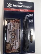NEW Smith & Wesson® Limited Edition Folding Knife Tin 2 Knives picture