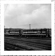 1953 Brewster, Ohio New Deisel Engines Nickel Plate W&LE Vtg Photo 3.25