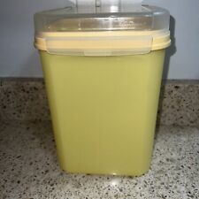 Tupperware Modular Mates Bread Bakers Delight 23 Cup 1622-1 Flip Top Yellow Rare picture
