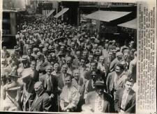 1951 Press Photo Striking garment workers idled at Seventh Avenue, New York picture