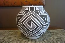 Black & White Laguna Pottery Jar With Avanyu by Myron Sarracino Excellent picture