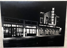photograph on canvas OMAHA DUNDEE Movie Theater Ursula Garbien 2019 black white picture