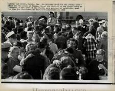 1968 Press Photo Homecoming for USS Pueblo crewmen at Miramar Naval Air Station. picture