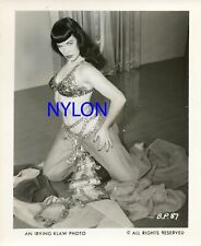 RARE BETTIE PAGE VINTAGE 1950's 4 x 5 PHOTOGRAPH BY IRVING KLAW picture