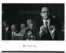 1989 Press Photo Council President George L. Forbes made the announcement picture