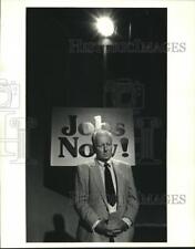 1983 Press Photo Jobs Now-David Fraiser, #A-1, waits to recite oral TV resume picture