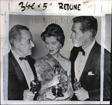 1960 Press Photo William Wyler, Mrs. Sam Zimbalist & Charlton Heston with Oscars picture