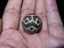 Northern Thai Round Shaped Etched Petrified Fossil Wood Pumtek Bead (l2) picture