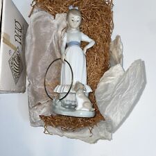 LLADRO NAO SPAIN GIRL TRAINING PUPPY FIGURINE & BOX Brille #379 picture