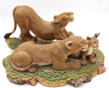 Kingdom of Cats, Female Lions with Cub, Studio Design KC-9709 picture