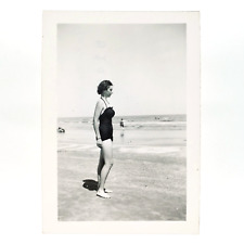 Texas Swimmer Girl Profile Photo 1950s Galveston Beach Swimsuit Snapshot C3348 picture