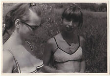 Original 1968 two pretty bikini girls, SNAPSHOT picture