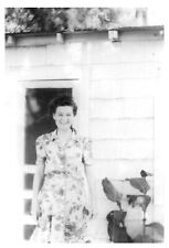 LADY ON PORCH,MEDFORD,OREGON,1944.VTG 4