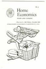 Vintage 1968 USGPO Home Economics FOODS & COOKING Booklet Price List #11 picture