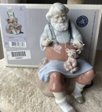 LLADRO 'Santa's Magic Touch'..With Box #06774 -Porcelain Figurine Retired 1990's picture