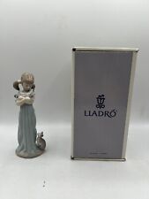 Lladro Don't Forget Me Porcelain Figurine 5743 Young Girl with Kittens in Box picture