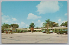 Postcard Titusville Florida AAA Town Motel Street View Unposted Chrome picture