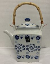 Yokohama Studio Miyabi hand painted square ceramic teapot lid infuser White Blue picture