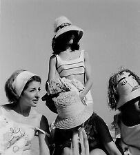 VTG 1950s MEDIUM FORMAT NEGATIVE BEACH SCENE BRUNETTES FUNNY HATS 28C-2 picture
