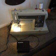 Sears Kenmore Electric Sewing Machine 158.14101 With Pedal and Case, TESTED picture