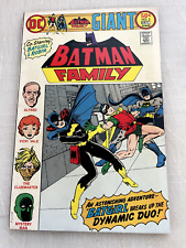 DC GIANT BATMAN FAMILY #2 BRONZE AGE DC COMICS 1975 picture