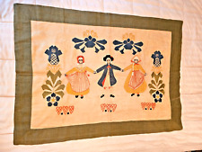 BEAUTIFUL HANDSEWN LINEN EARLY AMERICAN TABLE COVER w MAN WOMEN & FLOWERS TULIP picture