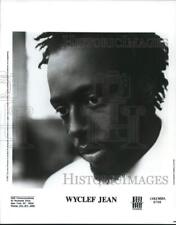 1997 Press Photo Wyclef Jean, Haitian rapper, singer and actor. - lrp34411 picture