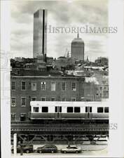 1987 Press Photo Orange Line Train on Washington Street, Boston - lrb40208 picture