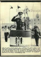 1975 Press Photo Prince Juan Carlos de Borbon, salutes, troops, Spanish Sahara picture