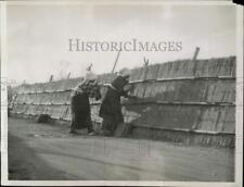 1937 Press Photo Japanese women prepare seaweed for the market - lry15077 picture