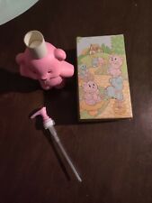 1981 Avon PINK TEDDY BEAR Baby Lotion Dispenser with Pump 10 oz FULL, MIB, VHTF picture