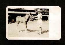 YOUNG LADY FEEDING BABY HORSE FOAL RANCH/FARM OLD/VINTAGE PHOTO SNAPSHOT- G757 picture