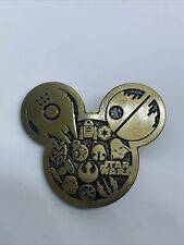DISNEY Mickey Star Wars Pin Holly Wood Studios Themed picture