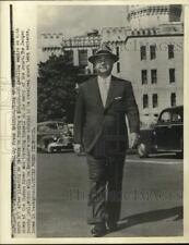 1952 Press Photo Bookie Frank Erickson Leaves Hackensack, NJ Court Gambling Case picture