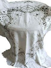 Vintage Linen Hand Embroidered Banquet Tablecloth cutwork roses garland ivory picture