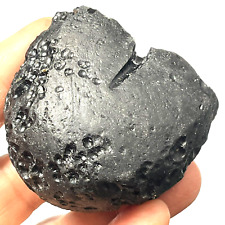 tektite indochinite space rock impactite of meteorite impact 92 g stone curve picture