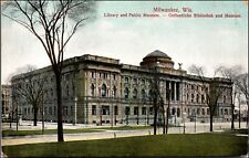 C.1901-07 Milwaukee, WI. Public Museum & Library Exterior Street View Postcard picture