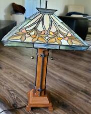 Beautiful Wooden Table Lamp - Gorgeous Stained Glass Shade - VGC -WORKS WELL picture