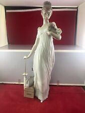 LLADRO TRAVELING COMPANION LADY #6753 WITH DOG,  LUGGAGE,  UMBRELLA BOX REPAIR picture