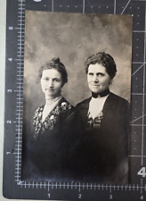 Vintage 1904-1918 Women Relatives Family B&W RPPC Postcard picture