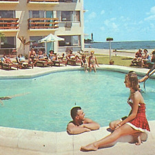 c.1961 Ocean Holiday Beach Resort Motel Pompano Beach FL Postcard Pool Rare View picture