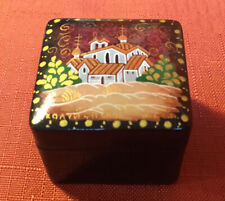 Vtg Russian USSR Lacquer Hinged Trinket Box Hand Painted Artist Signed picture