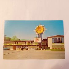 Postcard: Quality Courts Motel (Fort Henry) Wheeling West Virginia picture