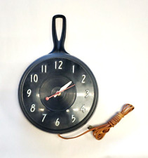 VINTAGE ANTIQUE PLASTIC MOLDED CAST IRON LOOK FRYING PAN CLOCK  picture