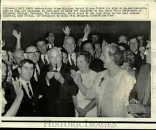 1969 Press Photo Prime Minister and Mrs. Harold Wilson cheered at conference picture
