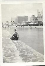 Found ANTIQUE PHOTOGRAPH bw A DAY AT THE BEACH Original VINTAGE JD 110 5 E picture