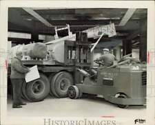 1964 Press Photo Coal conveyer for American Mining Congress exhibit, Ohio picture
